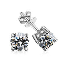 [AM]FOUR-PRONG MOISSANITE EARRINGS