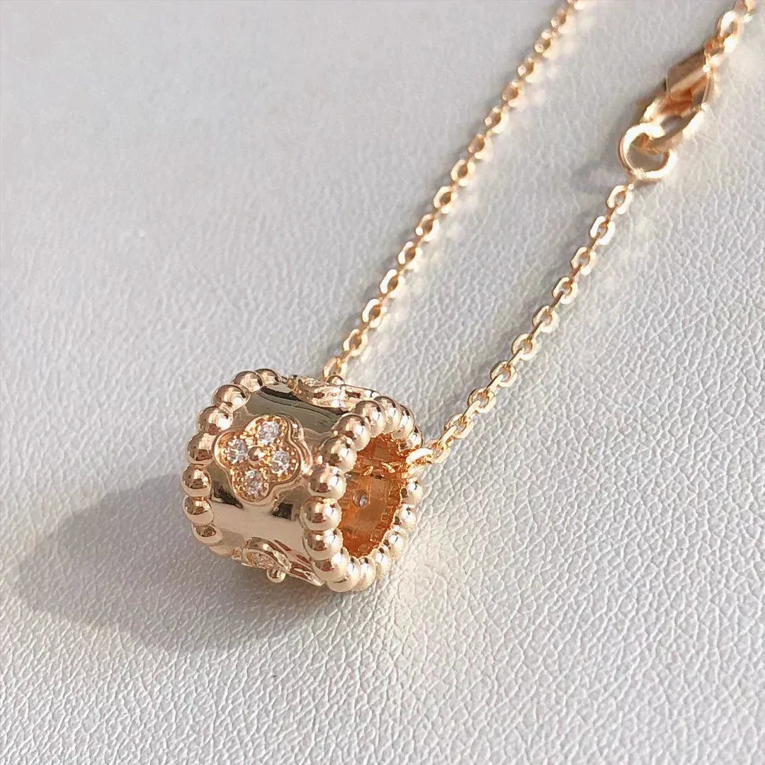 [AM]KALEIDOSCOPE PENDANT NECKLACE