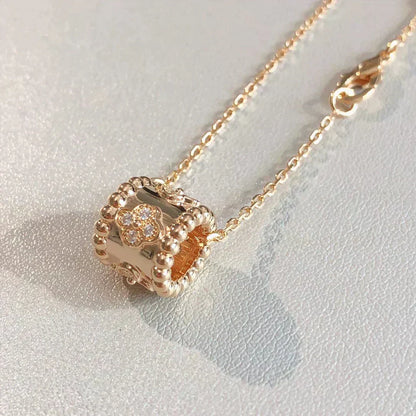 [AM]KALEIDOSCOPE PENDANT NECKLACE