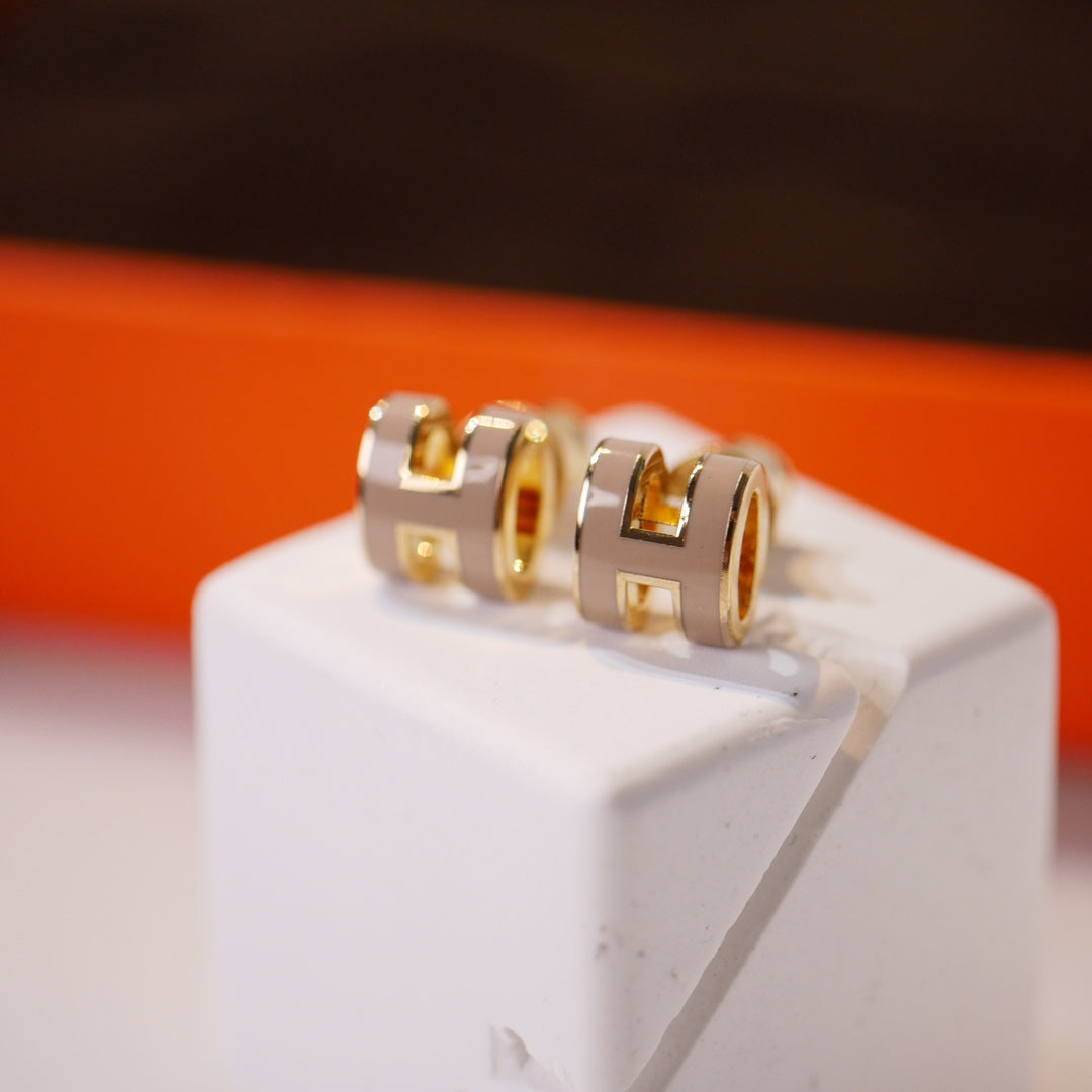 [AM]MINI POP H GOLD EARRINGS GREY