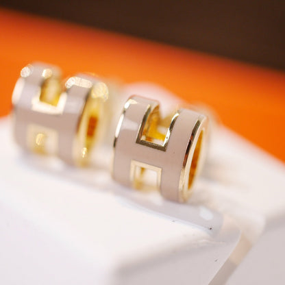 [AM]MINI POP H GOLD EARRINGS GREY