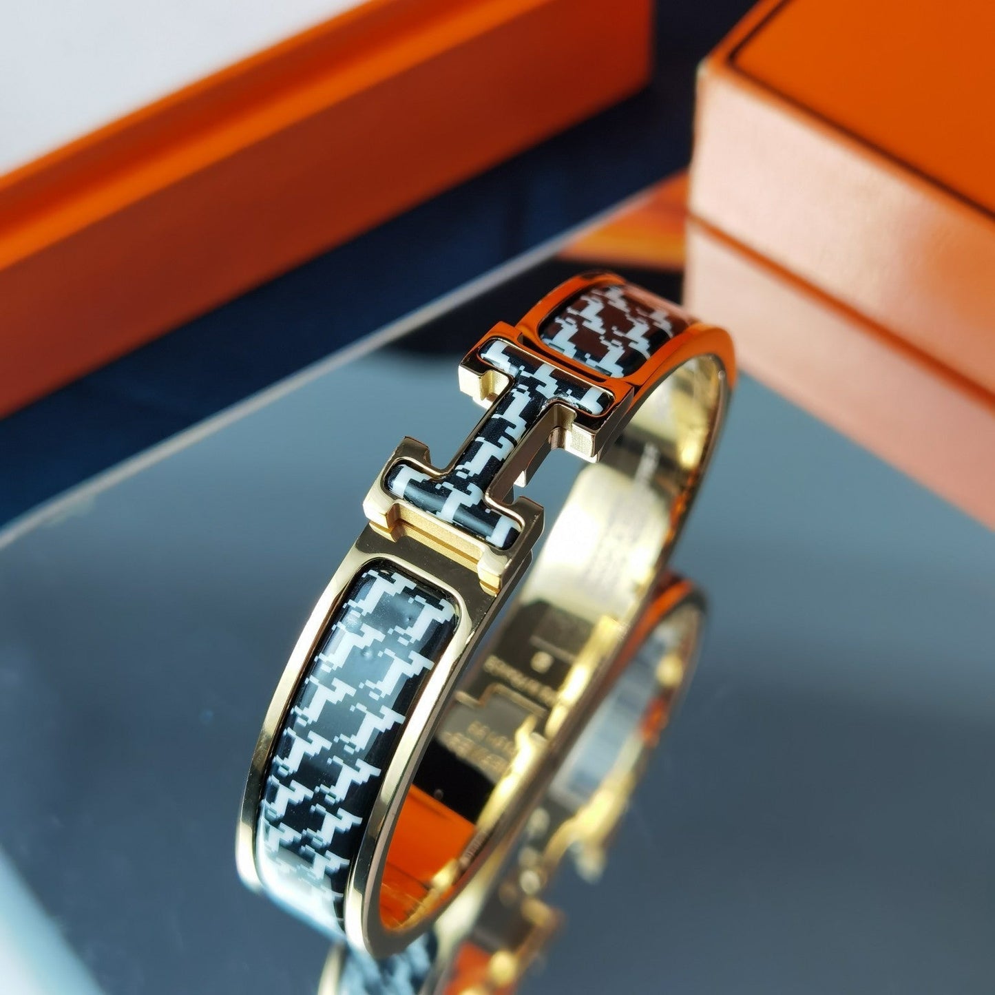 [AM]H HORSE BRACELET 12MM
