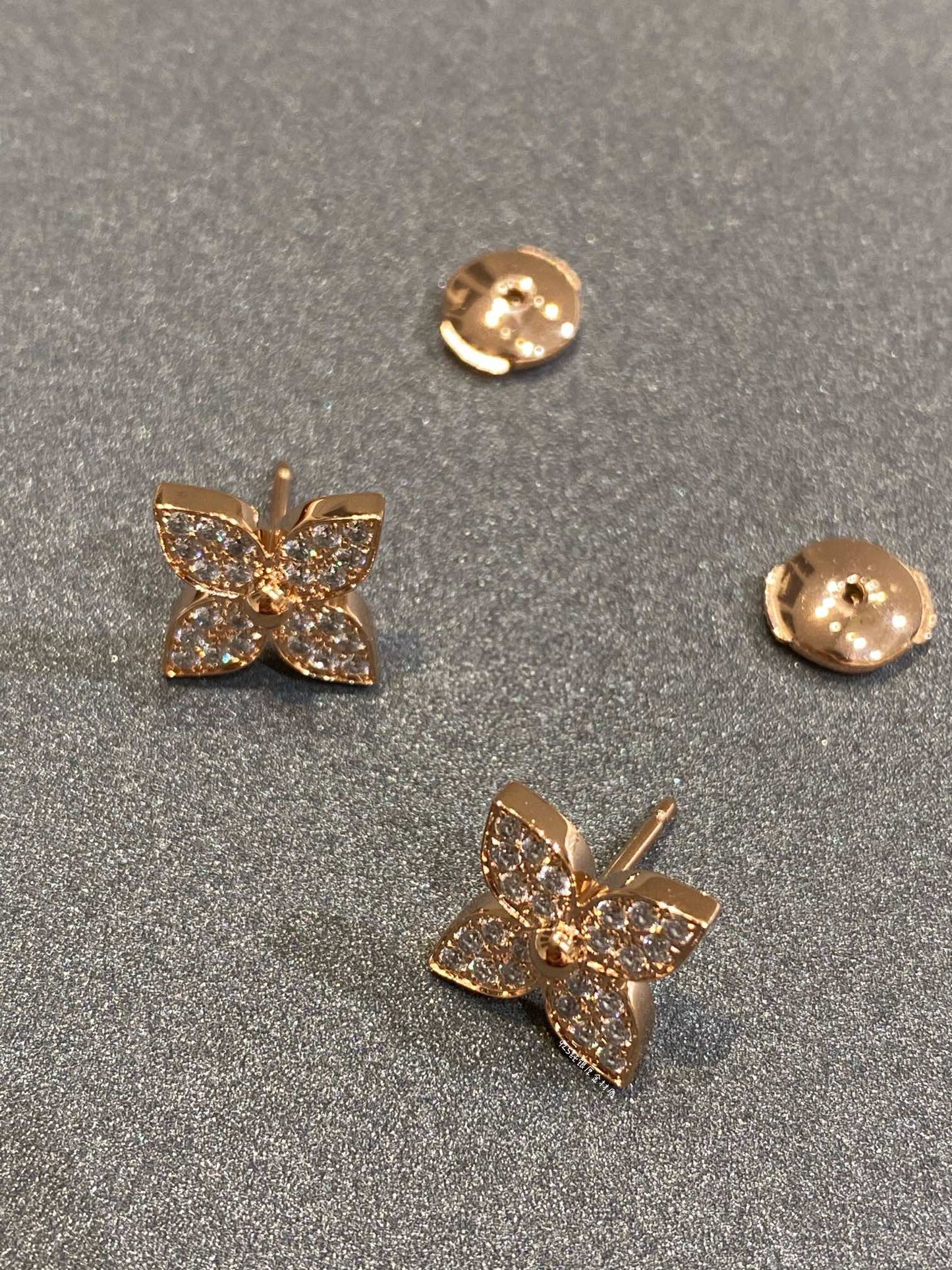 [AM]STAR DIAMOND EARRINGS