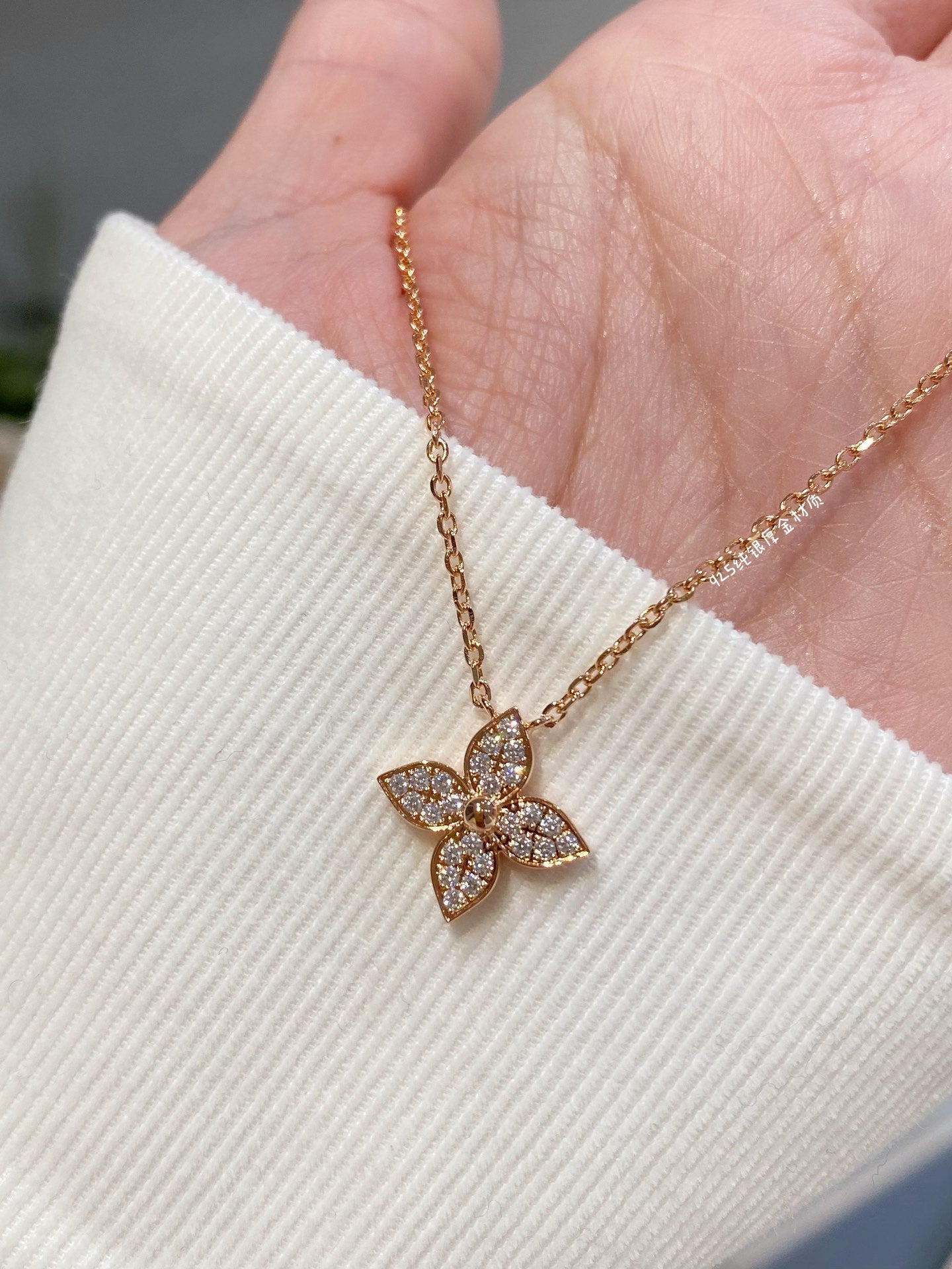 [AM]STAR DIAMOND NECKALCE