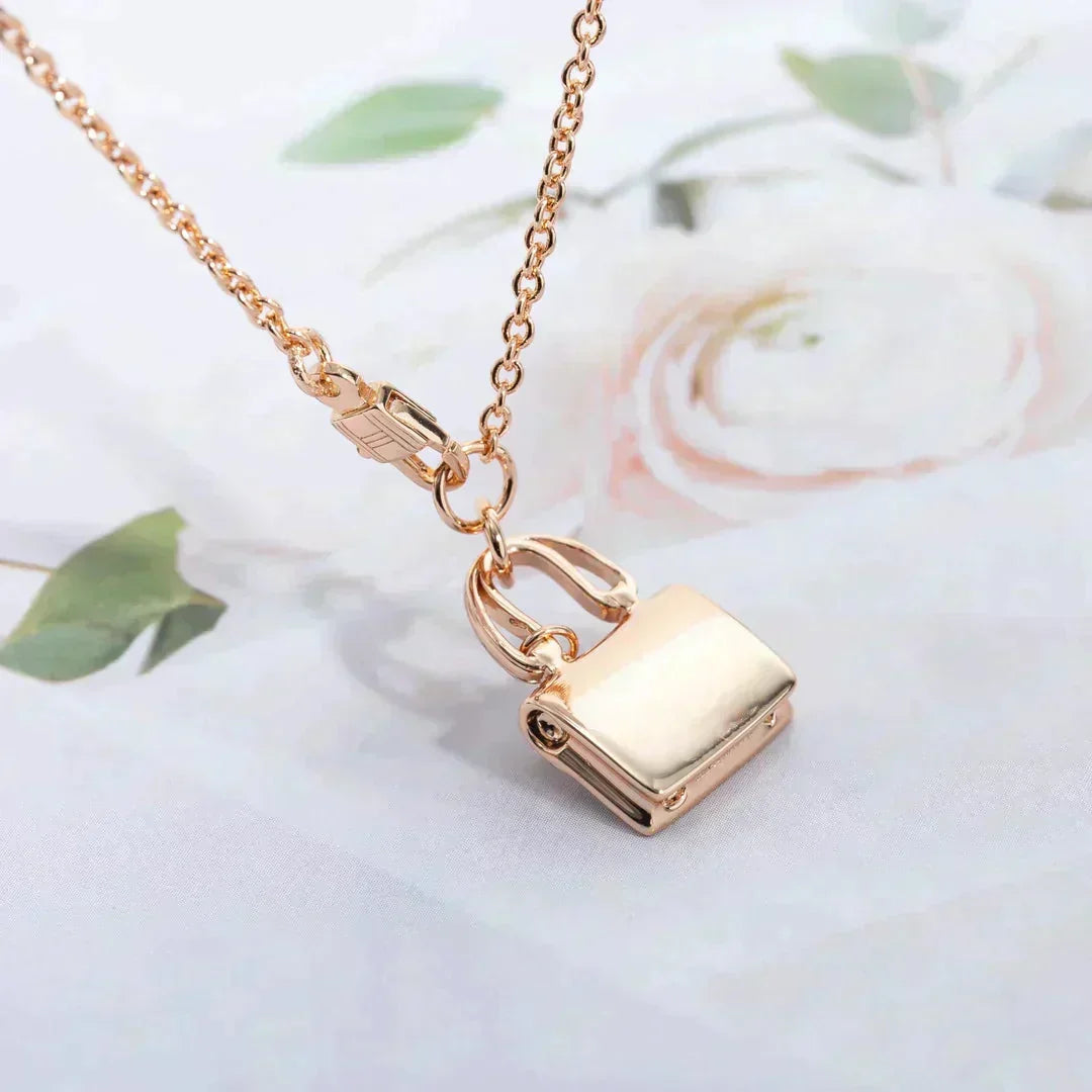 [AM]AMULETTE PEDANT ROSE GOLD NECKLACE