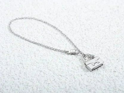 [AM]AMULETTE PEDANT SILVER NECKLACE