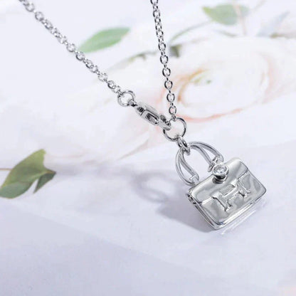 [AM]AMULETTE PEDANT SILVER NECKLACE