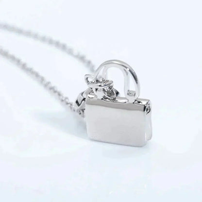 [AM]AMULETTE PEDANT SILVER NECKLACE