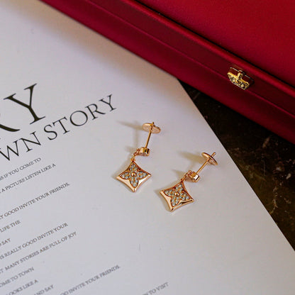 [AM]STAR DIAMONDS EARRINGS GOLD