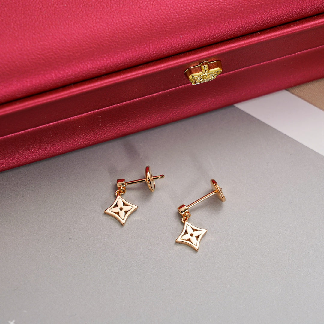 [AM]STAR EARRINGS GOLD