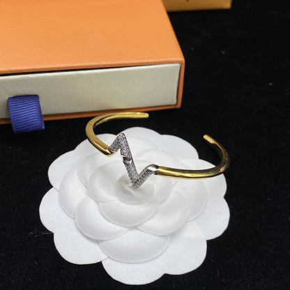 [AM]VOLTE UPSITE DOWN DIAMOND GOLD OPEN BRACELET