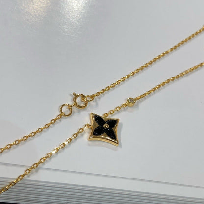 [AM]STAR BLACK MOP NECKLACE