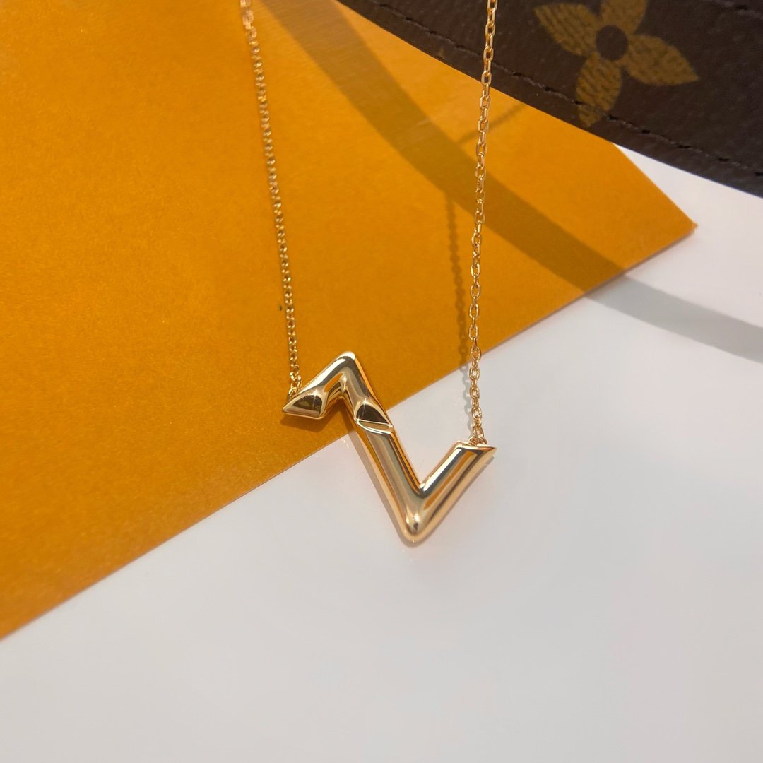 [AM]VOLTE UPSIDE DOWN NECKLACE
