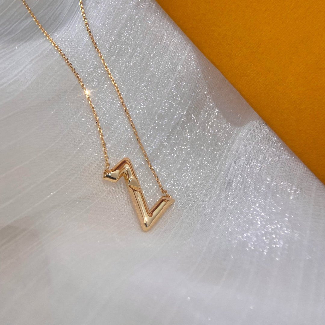 [AM]VOLTE UPSIDE DOWN NECKLACE