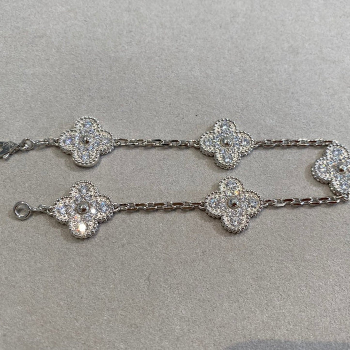 [AM]LUCKY CLOVER 5-MOTIF BRACELET - FULL-DIAMOND