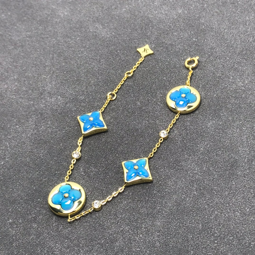 [AM]STAR AND SUN TURQUOISE 4 MOTIFS 3 DIAMONDS