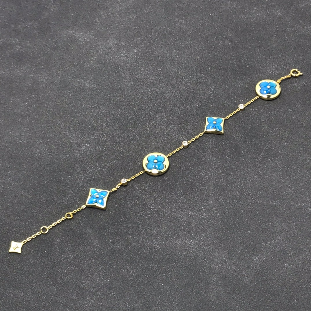 [AM]STAR AND SUN TURQUOISE 4 MOTIFS 3 DIAMONDS