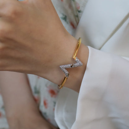[AM]VOLTE UPSITE DOWN GOLD DIAMOND BRACELET