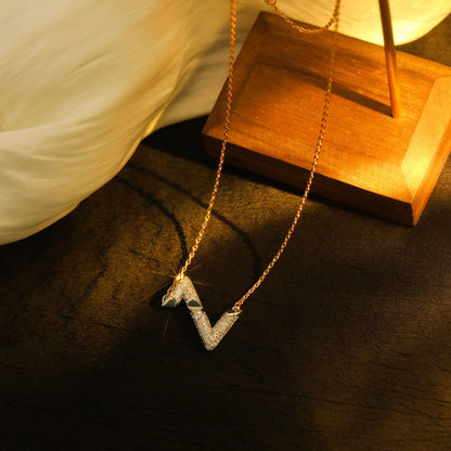 [AM]VOLT SILVER DIAMOND PEDANT NECKLACE