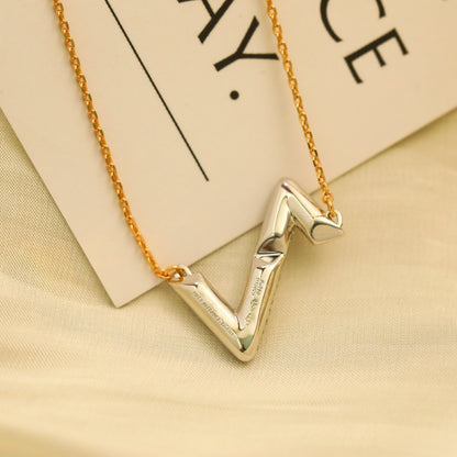 [AM]VOLT SILVER DIAMOND PEDANT NECKLACE