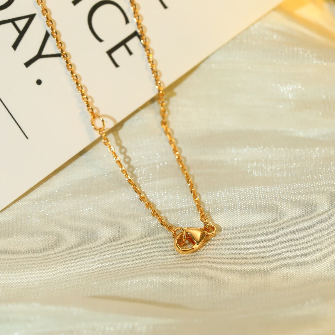 [AM]VOLT SILVER DIAMOND PEDANT NECKLACE