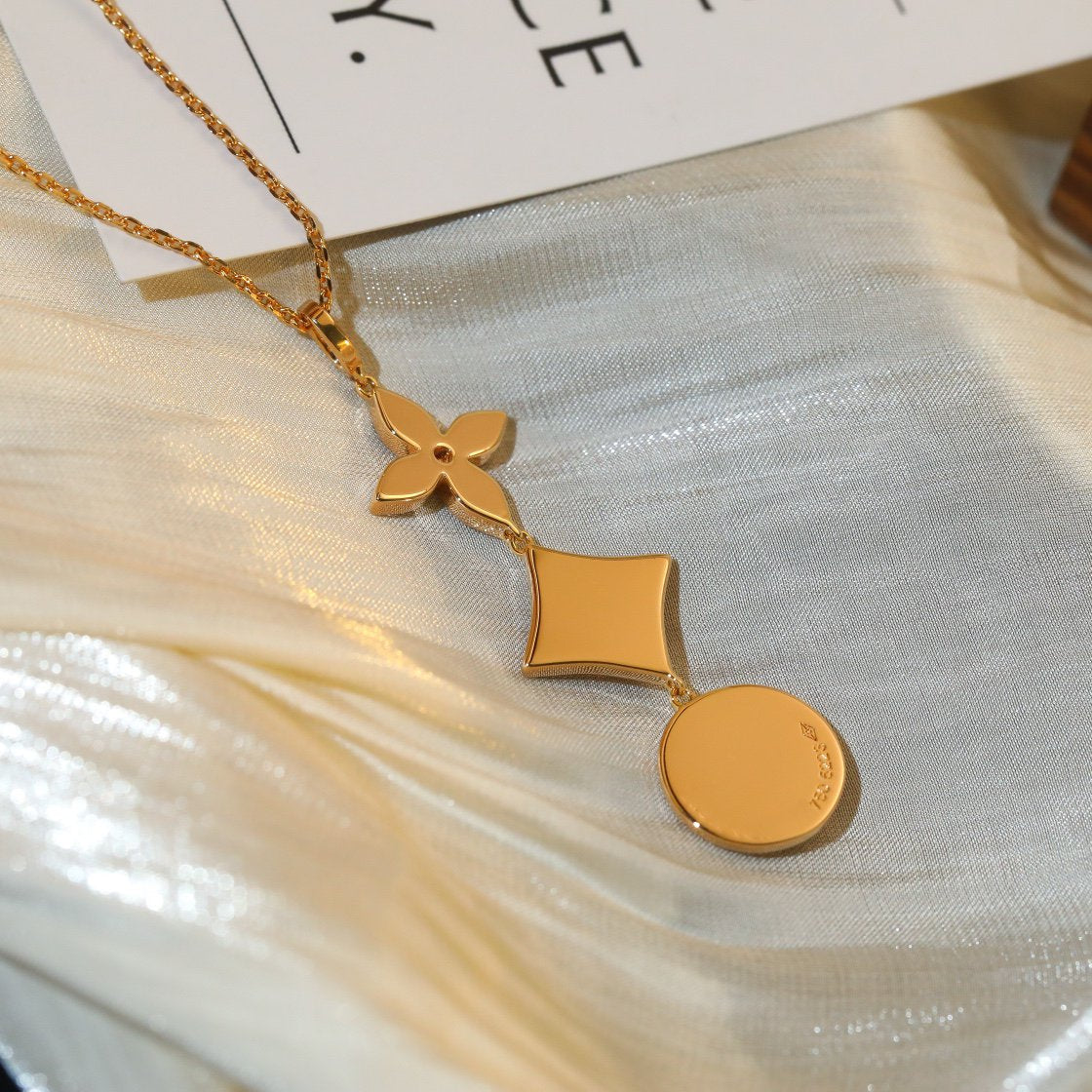 [AM]STAR AND SUN DIAMOND ROSE GOLD NECKLACE