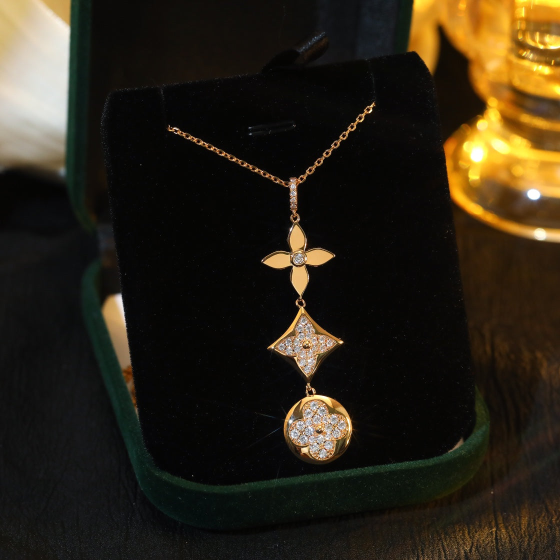 [AM]STAR AND SUN DIAMOND ROSE GOLD NECKLACE