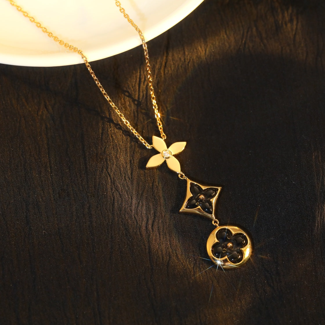 [AM]STAR AND SUN ONYX ROSE GOLD NECKLACE