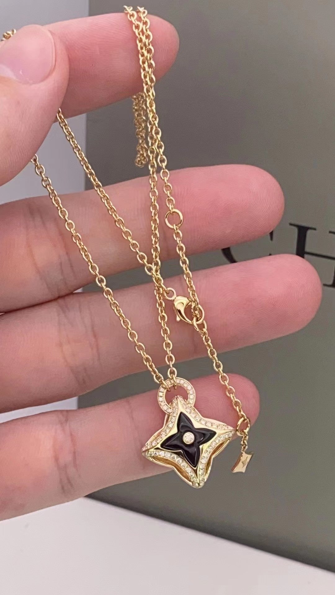 [AM]STAR PEDANT ROSE GOLD DIAMOND NECKLACE