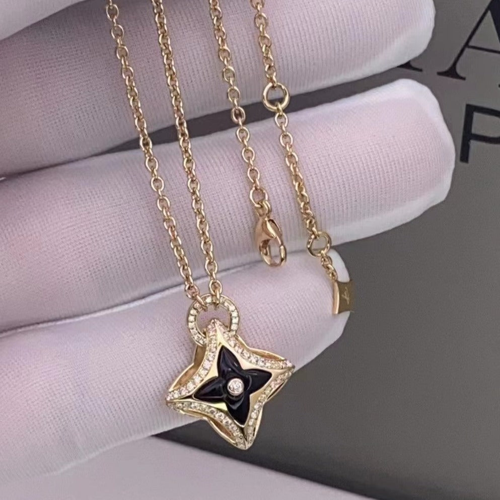 [AM]STAR PEDANT ROSE GOLD DIAMOND NECKLACE