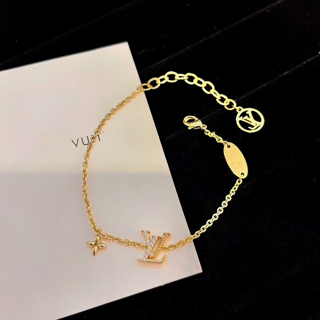 [AM]LOGO STAR MOTIF GOLD BRACELET