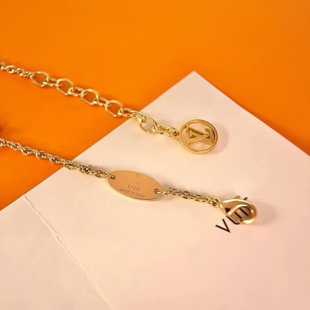 [AM]LOGO STAR MOTIF GOLD BRACELET