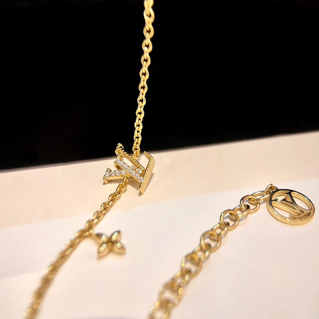 [AM]LOGO STAR MOTIF GOLD BRACELET