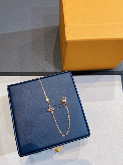 [AM]STAR DIAMOND ROSE GOLD BRACELET