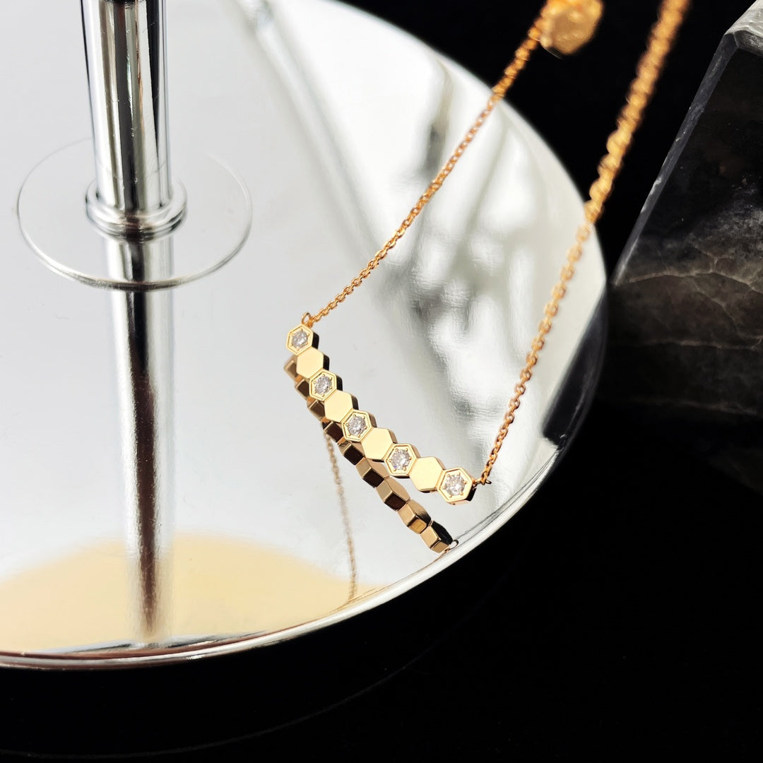 [AM]BEE MY LOVE DIAMOND NECKLACE