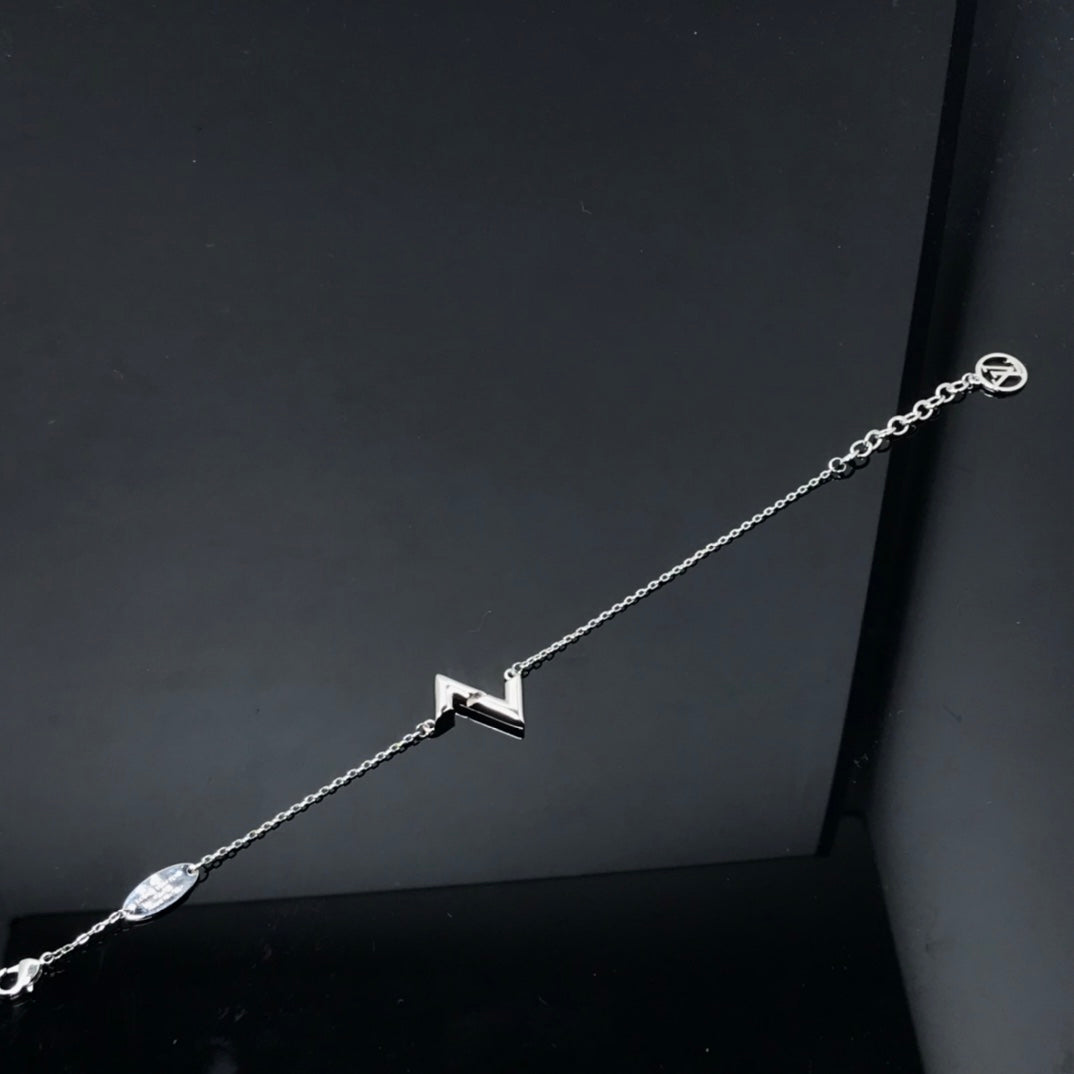 [AM]VOLT LV LOGO BRACELET