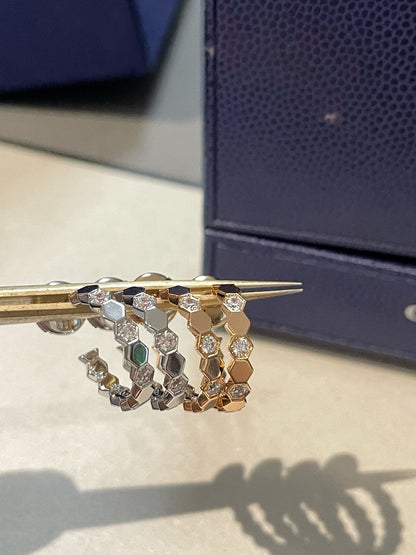 [AM]Hollow Design Four-Leaf Clover Flower Shape Ring