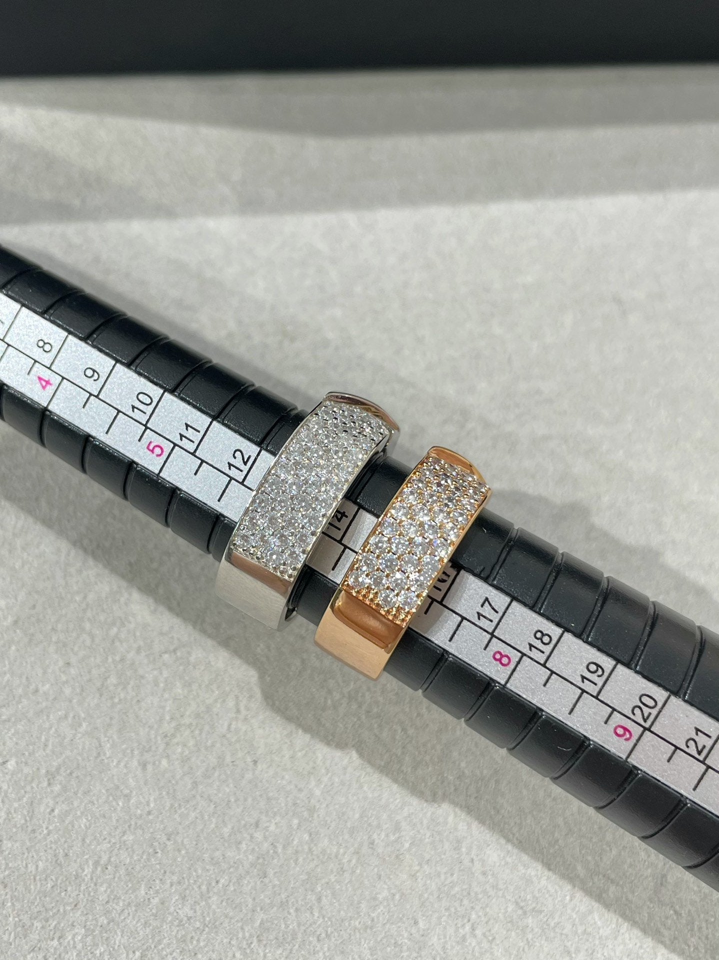 [AM]LIENS EVIDENCE  DIAMOND PAVED RING
