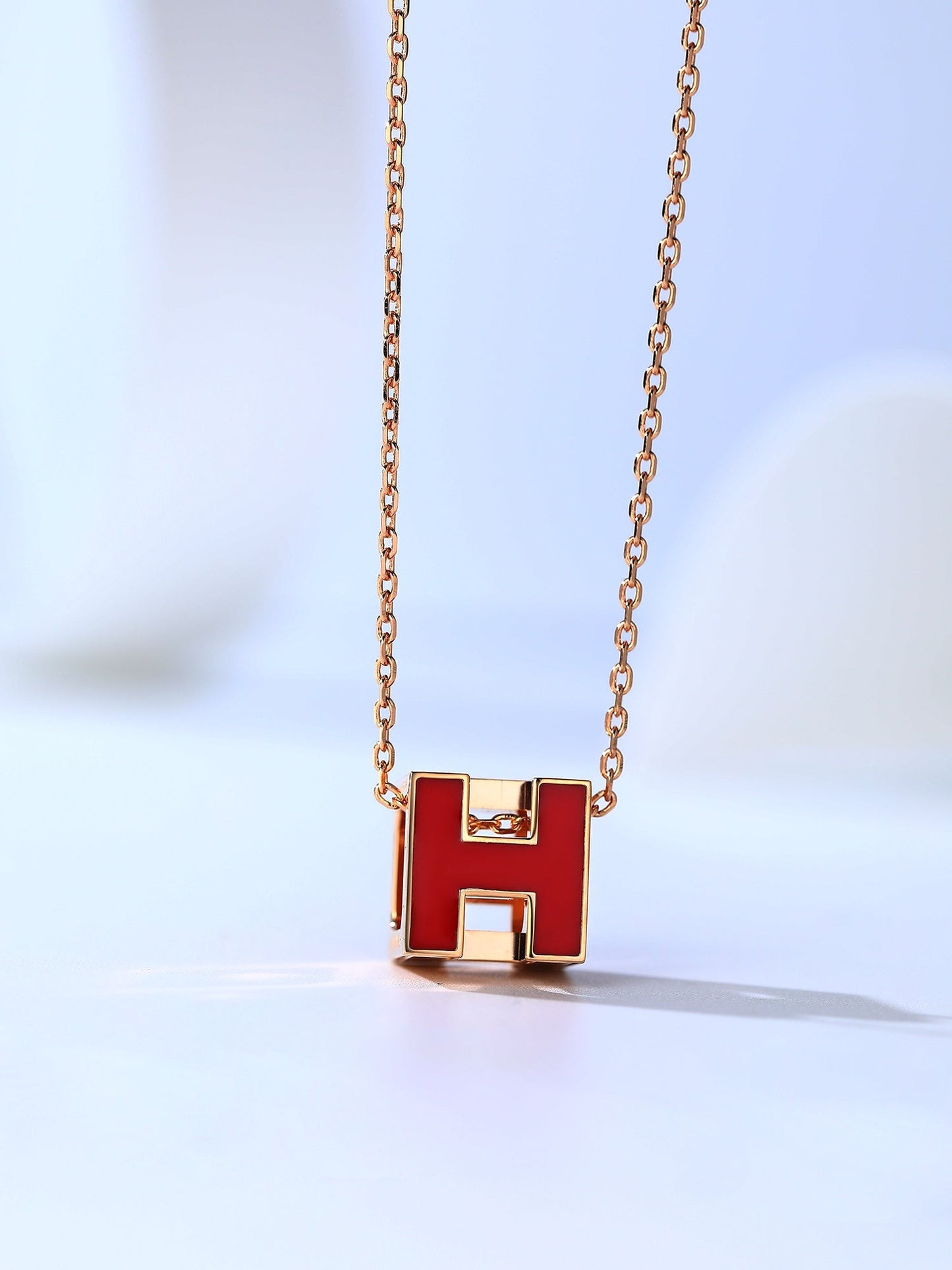 [AM]H CAGE ROSE GOLD NECKLACE
