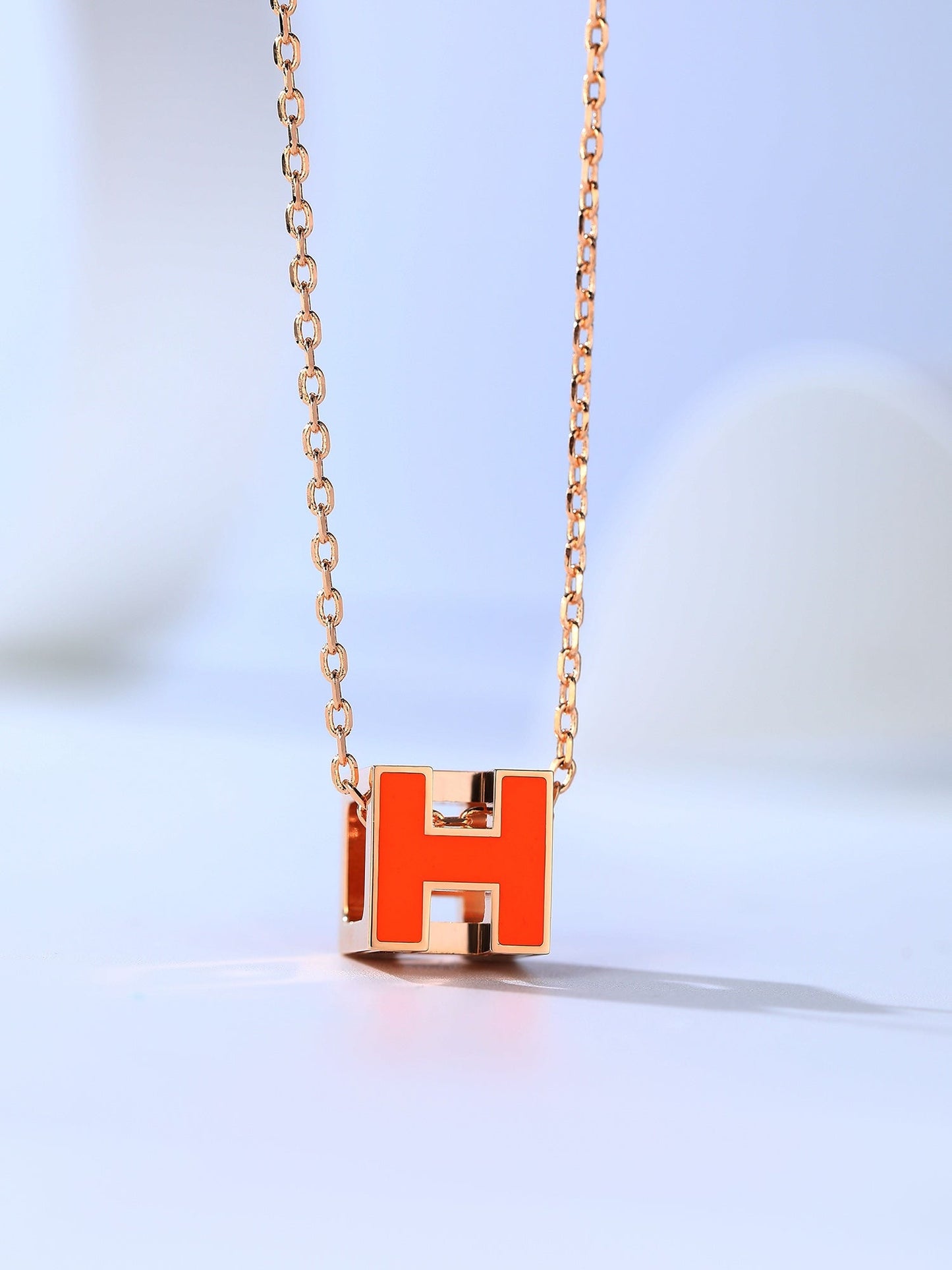 [AM]H CAGE ROSE GOLD NECKLACE