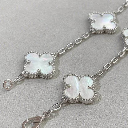 [AM]LUCKY CLOVER 5-MOTIF BRACELET - WHITE MOTHER-OF-PEARL COLLECTION