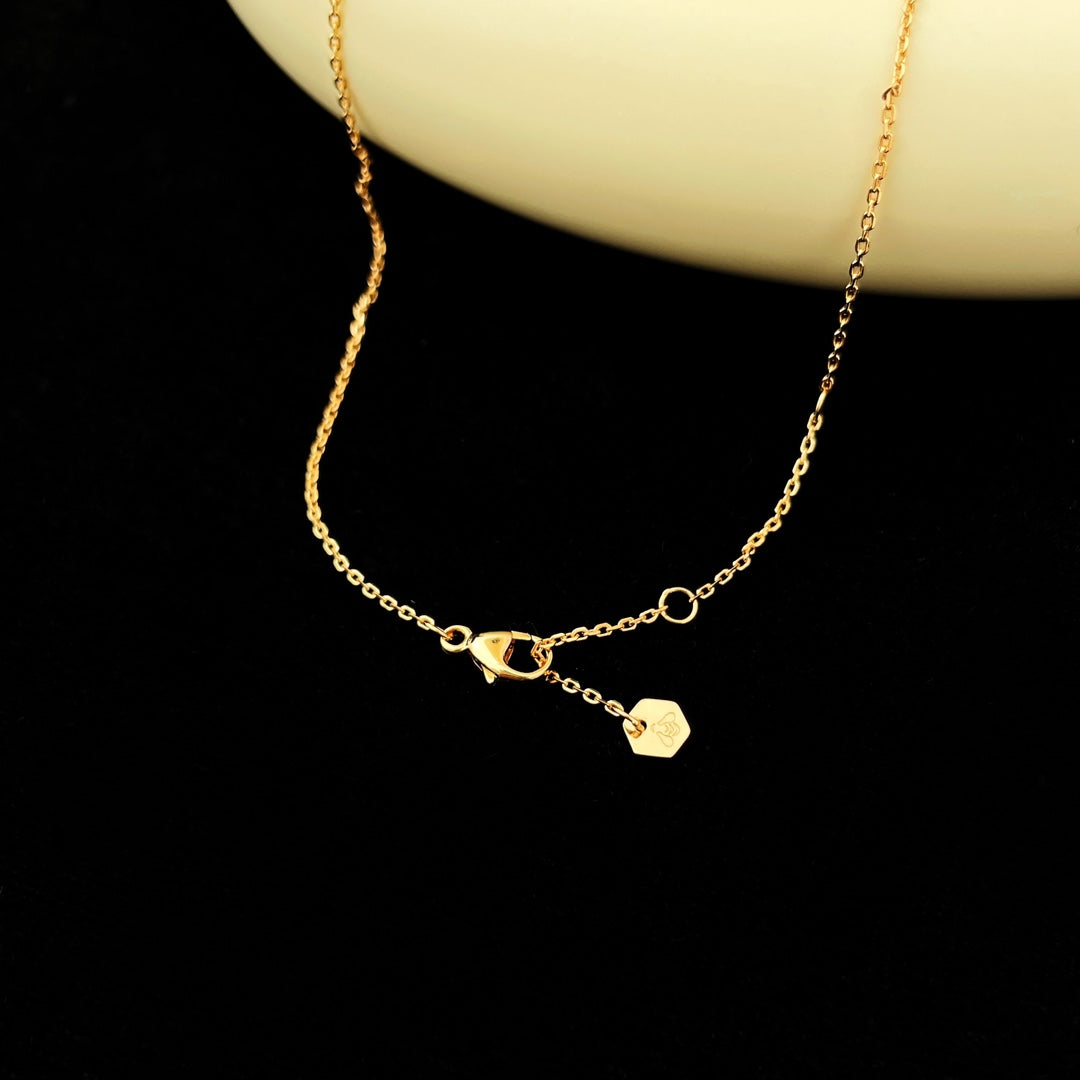 [AM]BEE MINI PEDANT DIAMOND NECKLACE
