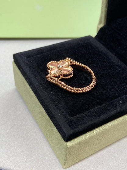 [AM]LUCKY CLOVER ROSE GOLD REVERSIBLE RING