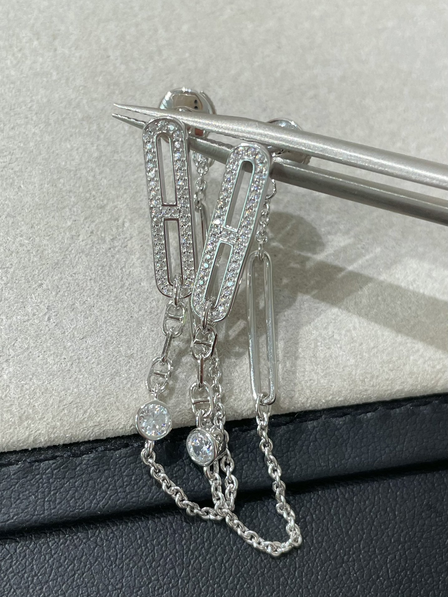 [AM]CHAINE CHAOS DIAMOND DROP EARRINGS