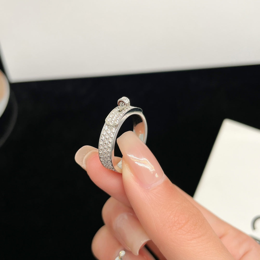 [AM]KELLY SILVER DIAMOND RING