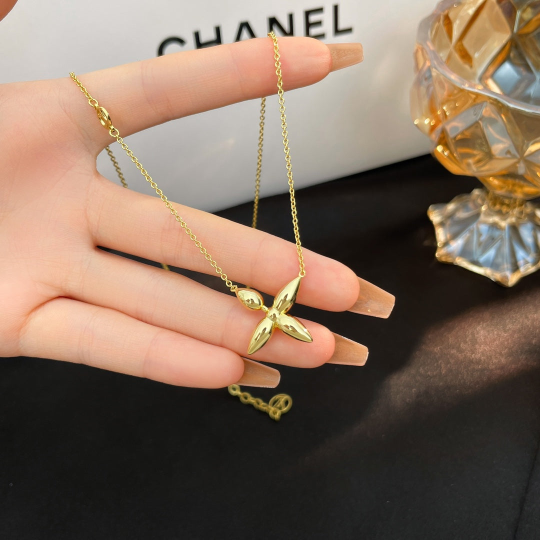 [AM]LOUISETTE GOLD NECKLACE