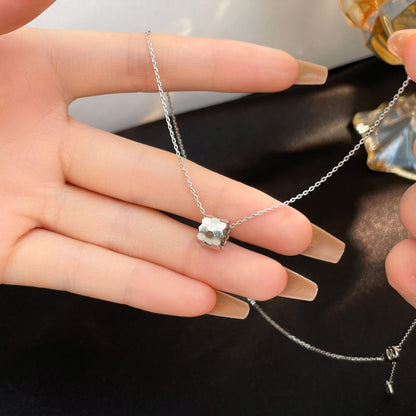 [AM]BEE MINI NECKLACE
