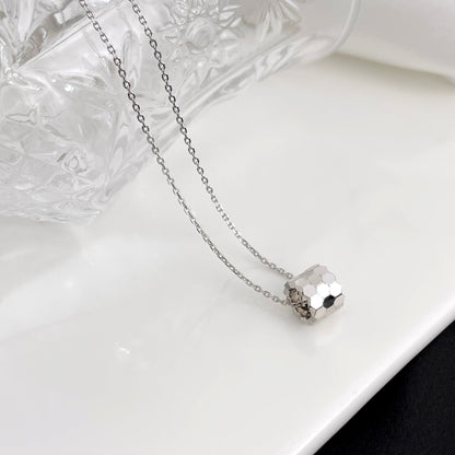 [AM]BEE MINI NECKLACE