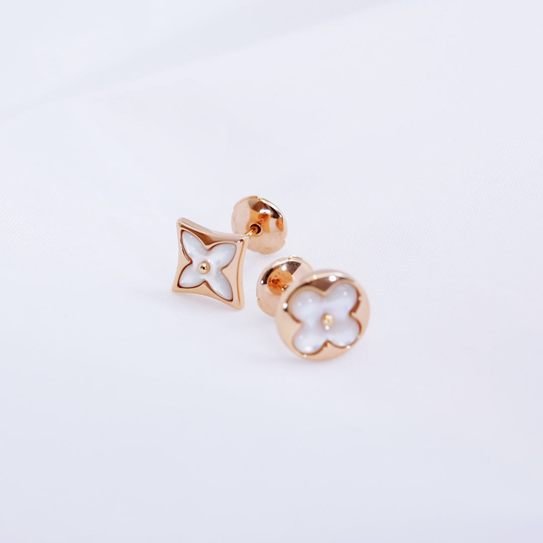 [AM]STAR AND SUN ROSE GOLD MOP STUD EARRINGS