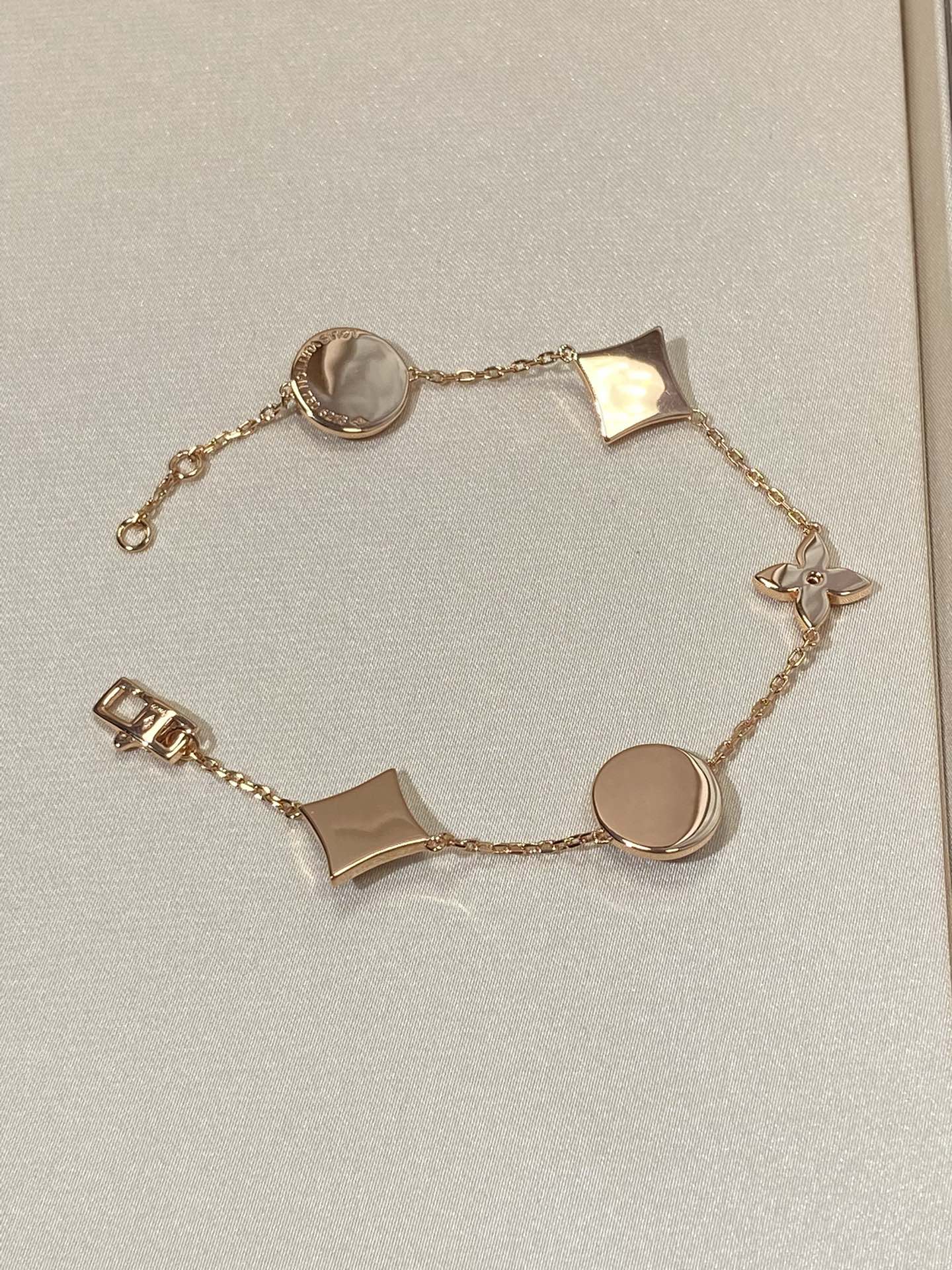 [AM]STAR AND SUN 5 MOTIF MOP ROSE GOLD BRACELET